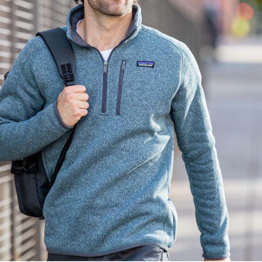 Patagonia Man’s Better1/4 zip pullover
Size M
